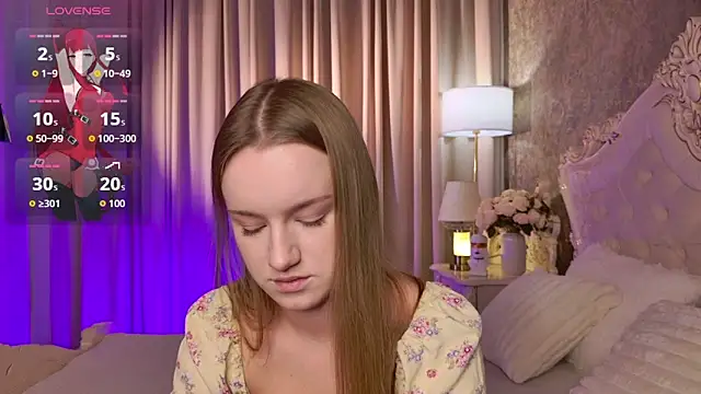 Lucy Shaw online show from November 26, 2025, 6:47 am