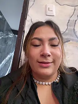 MacarenaRosse online show from November 18, 2025, 8:13 pm