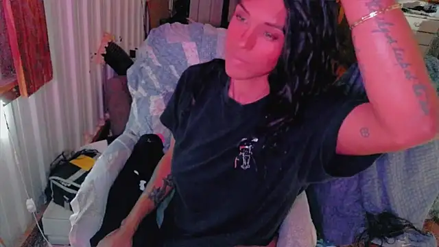 HTXBBY3130 online show from October 29, 2025, 3:42 am