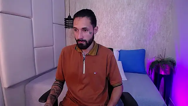 Hisoka 011 online show from February 13, 2026, 7:54 pm