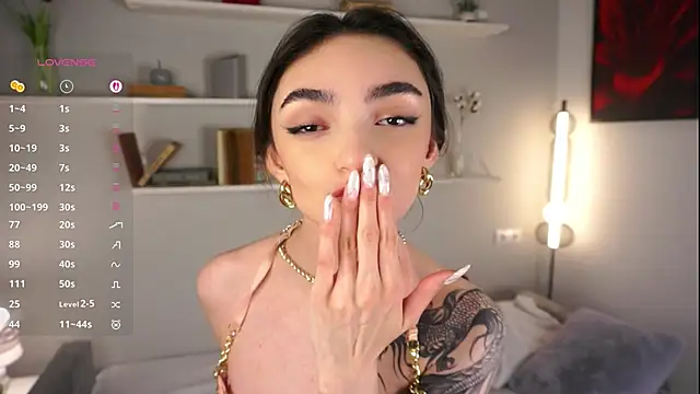 Morena Dolce online show from September 26, 2025, 4:05 am