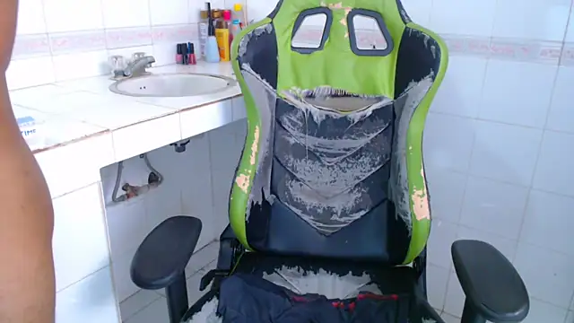 sensualduo online show from November 20, 2025, 1:33 pm