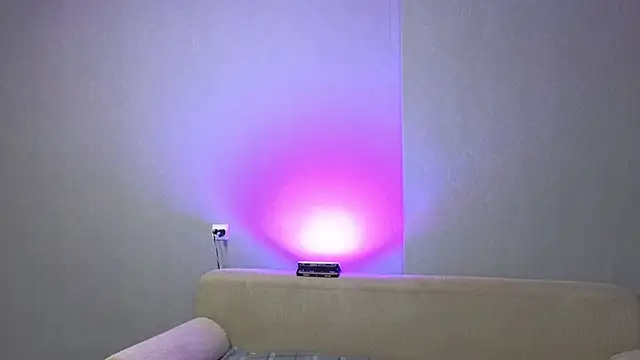 Somniyaa online show from April 10, 2026, 10:03 pm