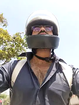 YoursThickDick online show from April 16, 2026, 5:52 am