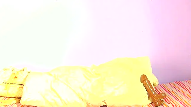 Augustine-Blooomxx online show from November 28, 2025, 3:14 pm