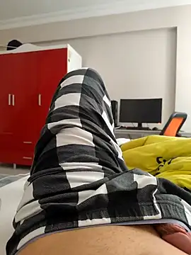 BichromeNonmetal online show from February 18, 2026, 7:37 am