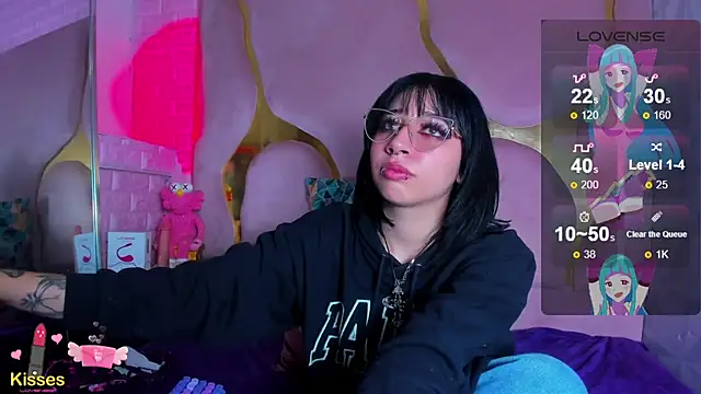 Niina Sissy online show from April 9, 2026, 5:18 am