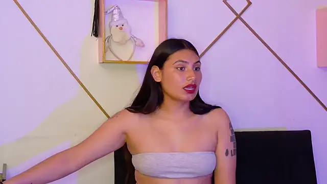 Snapshot of Linda_andrew chatting on November 21, 2025, 6:39 pm Linda andrew online show from November 21, 2025, 6:39 pm