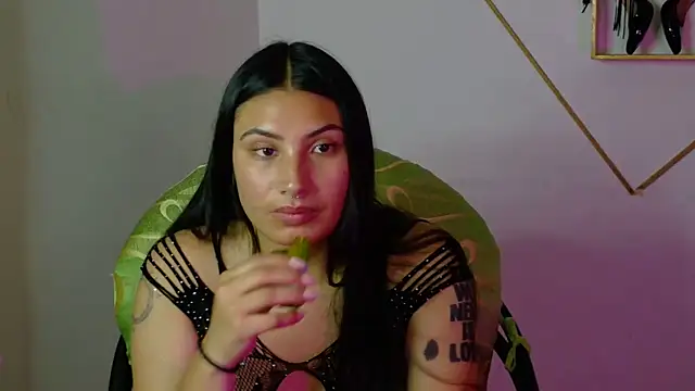 Linda andrew online show from February 5, 2026, 6:45 pm