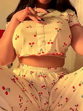 OnlyRima online show from October 5, 2025, 12:47 pm