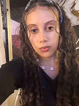 Harley J  online show from December 22, 2025, 12:35 pm