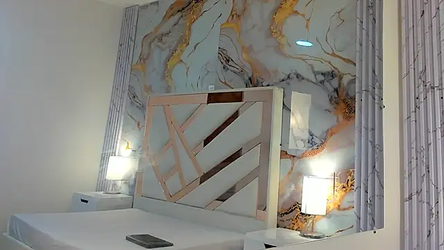 Megan Sweetas online show from September 19, 2025, 7:25 pm