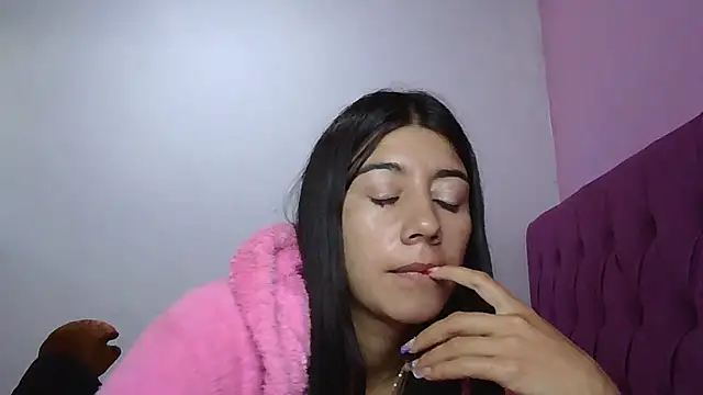 Madow Lu online show from October 24, 2025, 1:18 pm