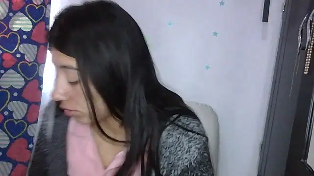 Madow Lu online show from November 26, 2025, 2:18 pm