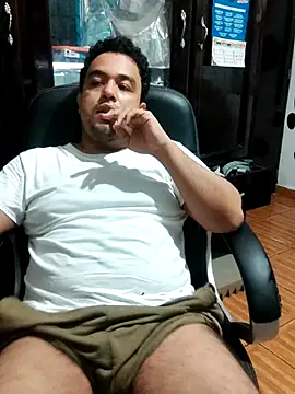 Snapshot of Hotknight chatting on October 9, 2025, 9:07 am Hotknight online show from October 9, 2025, 9:07 am