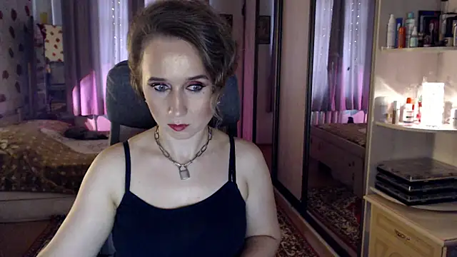 ClassyInna online show from October 9, 2025, 8:45 am