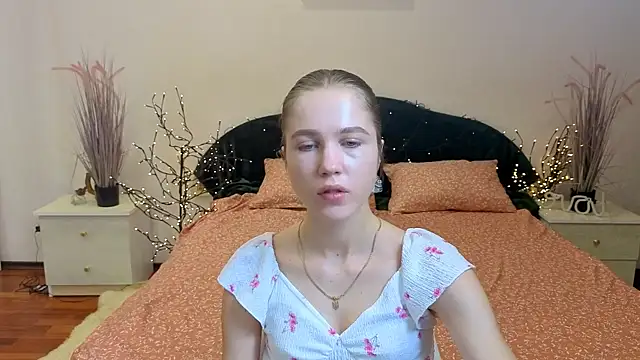 Spicy Lexi online show from July 18, 2026, 6:50 am