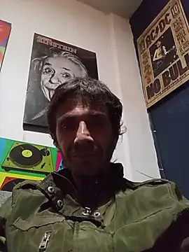 githot online show from November 16, 2025, 9:37 am