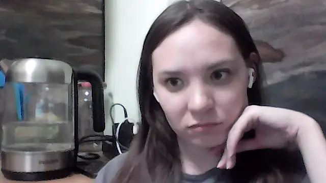 Snapshot of KatrinxCute chatting on September 12, 2025, 7:47 pm KatrinxCute online show from September 12, 2025, 7:47 pm