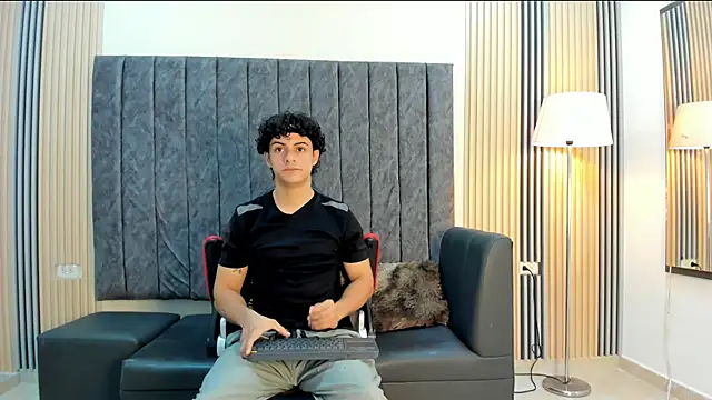 mikey banji online show from September 15, 2025, 12:16 pm