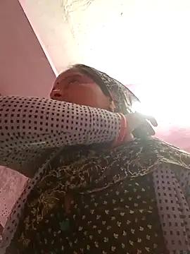 Snapshot of Hot_komal1 chatting on November 18, 2025, 12:20 pm Hot komal1 online show from November 18, 2025, 12:20 pm