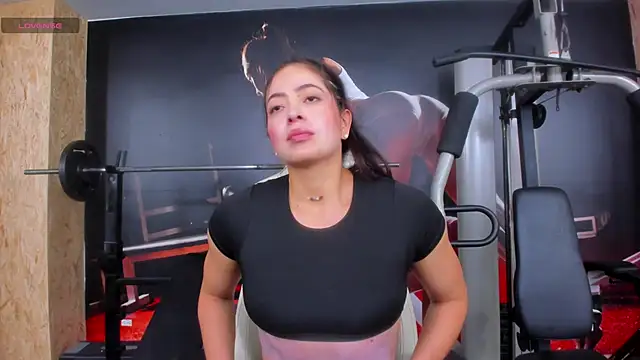 Snapshot of AlaskaAmato chatting on November 1, 2025, 7:27 pm AlaskaAmato online show from November 1, 2025, 7:27 pm