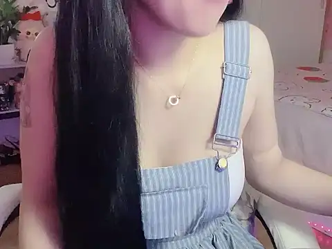 keelinnn19 online show from October 21, 2025, 6:52 pm