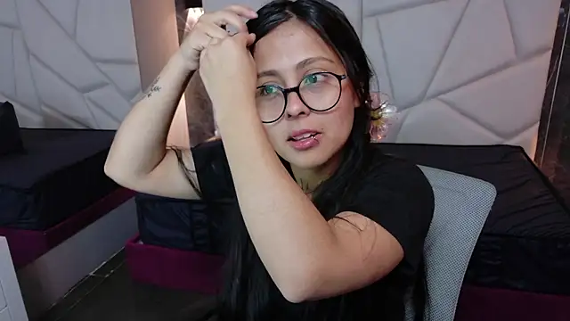 Snapshot of sophiaa_7 chatting on January 19, 2026, 11:25 am sophiaa 7 online show from January 19, 2026, 11:25 am