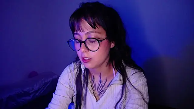 Snapshot of sophiaa_7 chatting on March 25, 2026, 3:23 am sophiaa 7 online show from March 25, 2026, 3:23 am