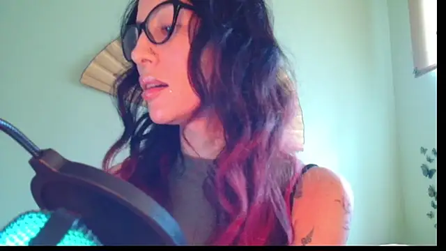 KiotoShine online show from December 17, 2025, 8:31 am