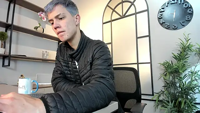 Snapshot of nicktorn chatting on October 4, 2025, 12:14 pm nicktorn online show from October 4, 2025, 12:14 pm