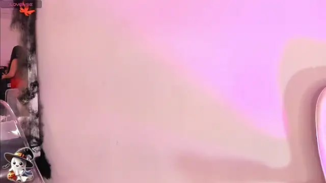 LeylaWoods online show from October 25, 2025, 1:13 am