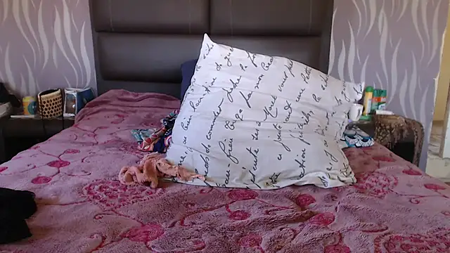 BoobsQueen46K online show from November 12, 2025, 10:04 am