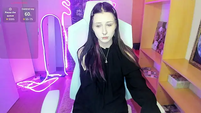 AmamiDark online show from October 15, 2025, 1:39 am