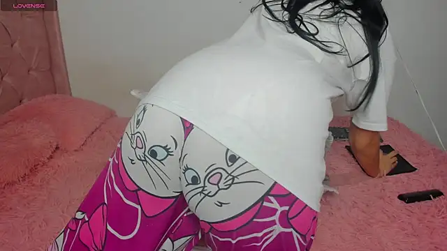 solpeich online show from April 18, 2026, 7:07 pm