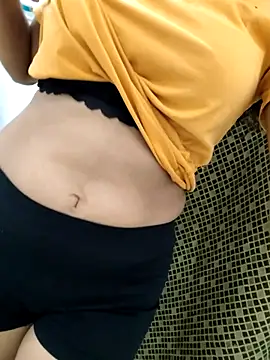 Kayna Rawat online show from November 10, 2025, 10:47 am