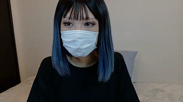 sarina at online show from October 19, 2025, 9:21 am