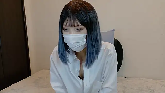 sarina at online show from February 12, 2026, 4:29 am