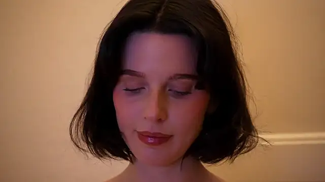 ellaa91 online show from March 21, 2026, 6:11 pm