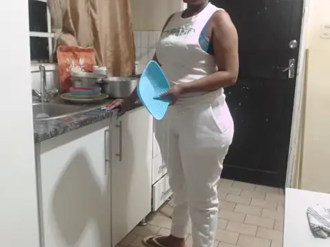 CouplesX96xx online show from November 2, 2025, 4:53 pm