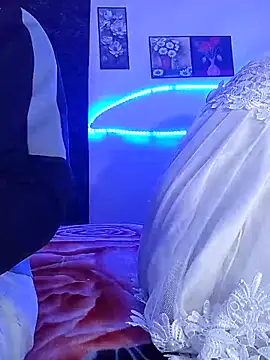 hot-twin online show from December 20, 2025, 7:54 pm