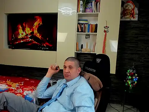 SpartacusDaddy48 online show from January 7, 2026, 10:56 pm