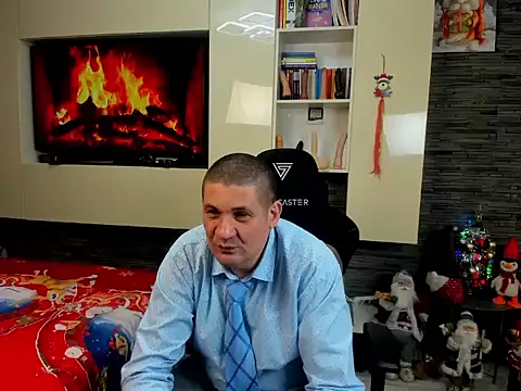 SpartacusDaddy48 online show from January 14, 2026, 8:58 pm