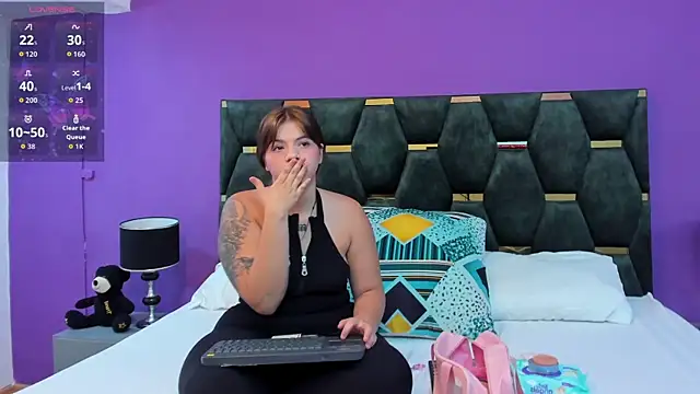 Abby-campbel online show from April 6, 2026, 10:22 pm