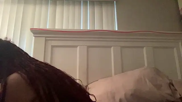 sweetnjuicyyy online show from September 9, 2025, 1:16 am