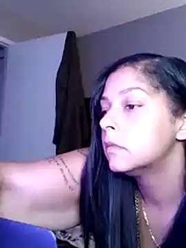 sweetnjuicyyy online show from November 6, 2025, 7:09 am