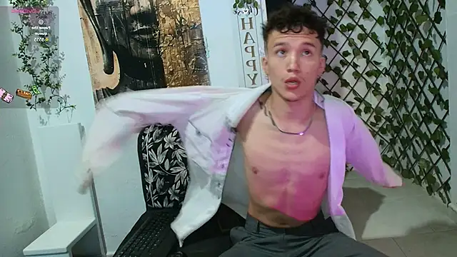 Patrick phoenix online show from November 12, 2025, 4:57 am