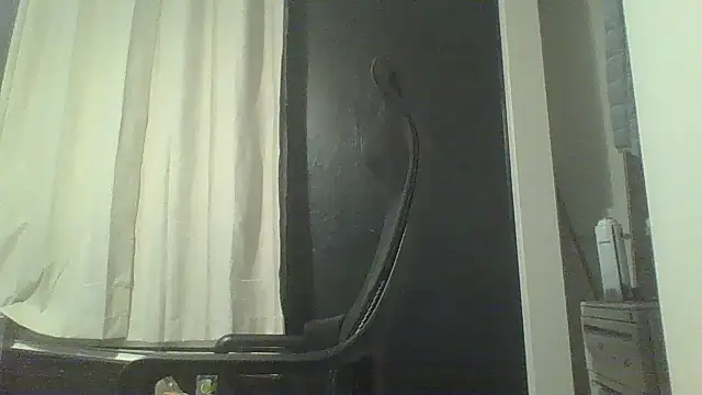 Snapshot of raredick chatting on July 18, 2026, 5:11 am raredick online show from July 18, 2026, 5:11 am