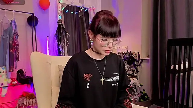 Misa Perfect online show from November 10, 2025, 1:21 pm