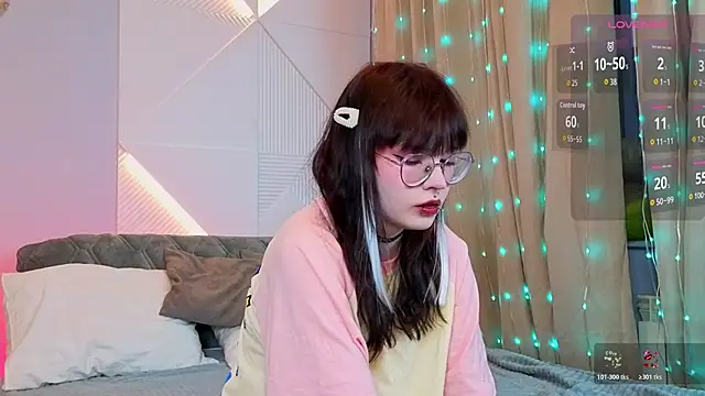 Misa Perfect online show from December 4, 2025, 11:41 am